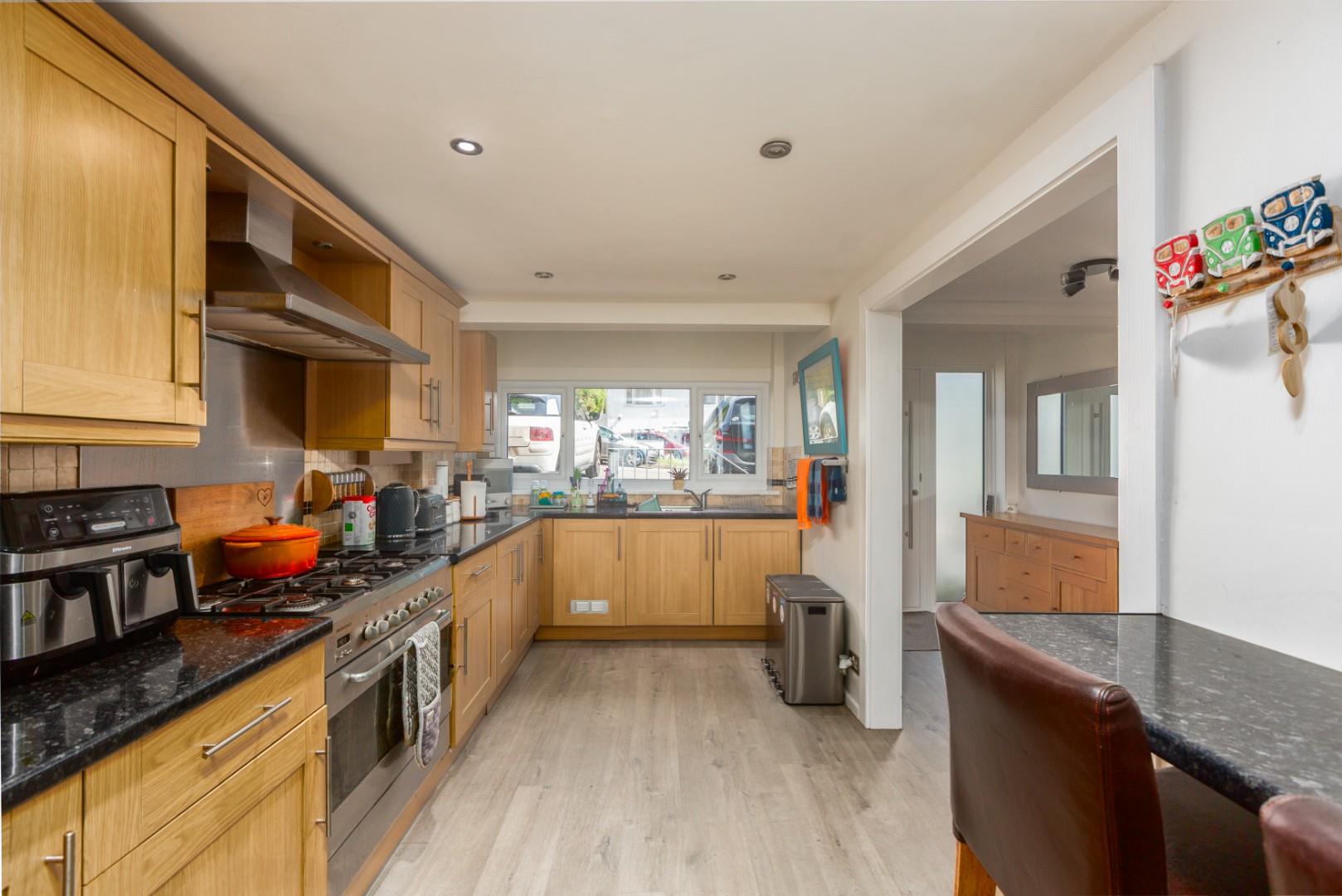 Plunch Lane, Mumbles, Swansea, SA3 4JE